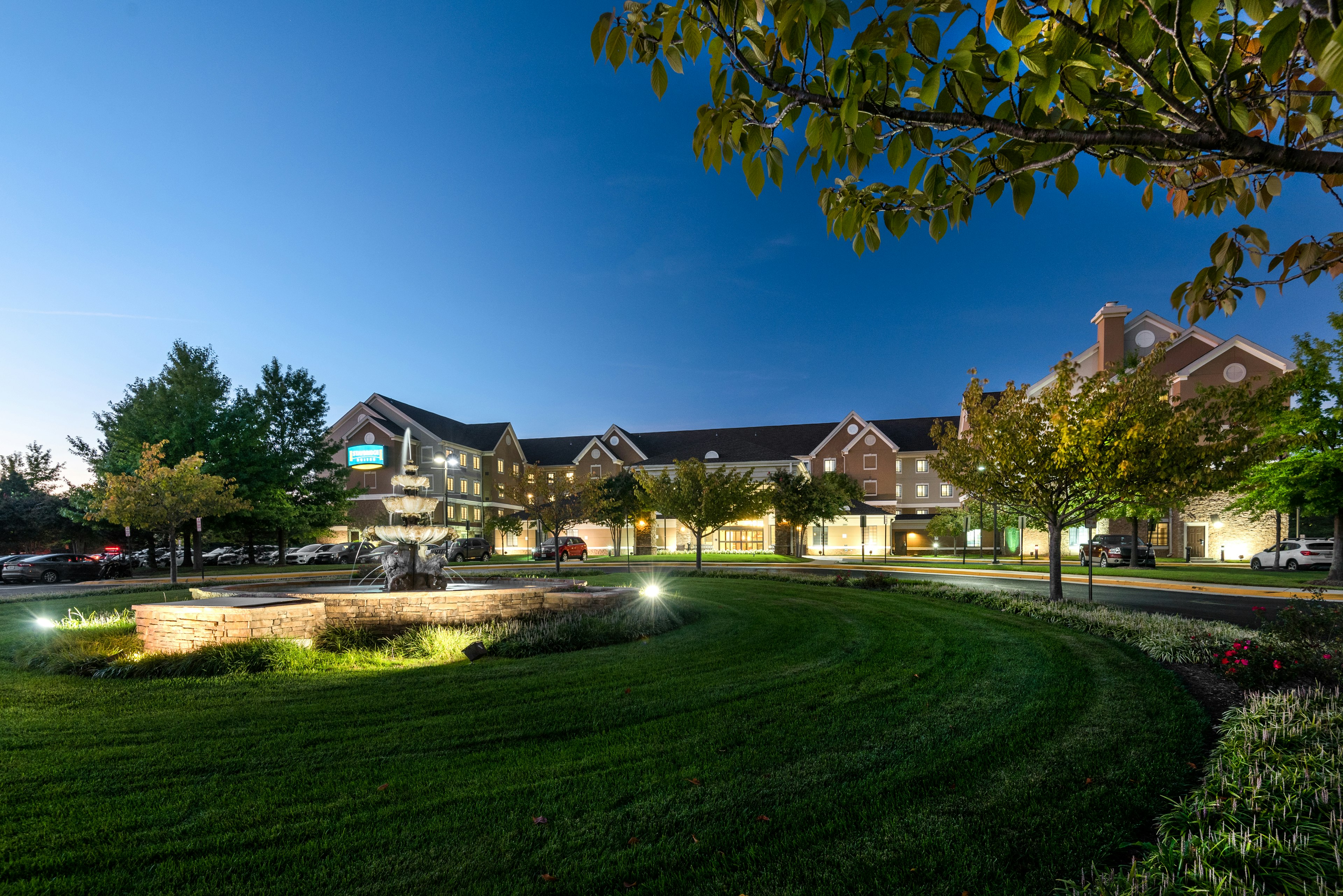 STAYBRIDGE SUITES CHANTILLY - DULLES AIRPORT 67/73