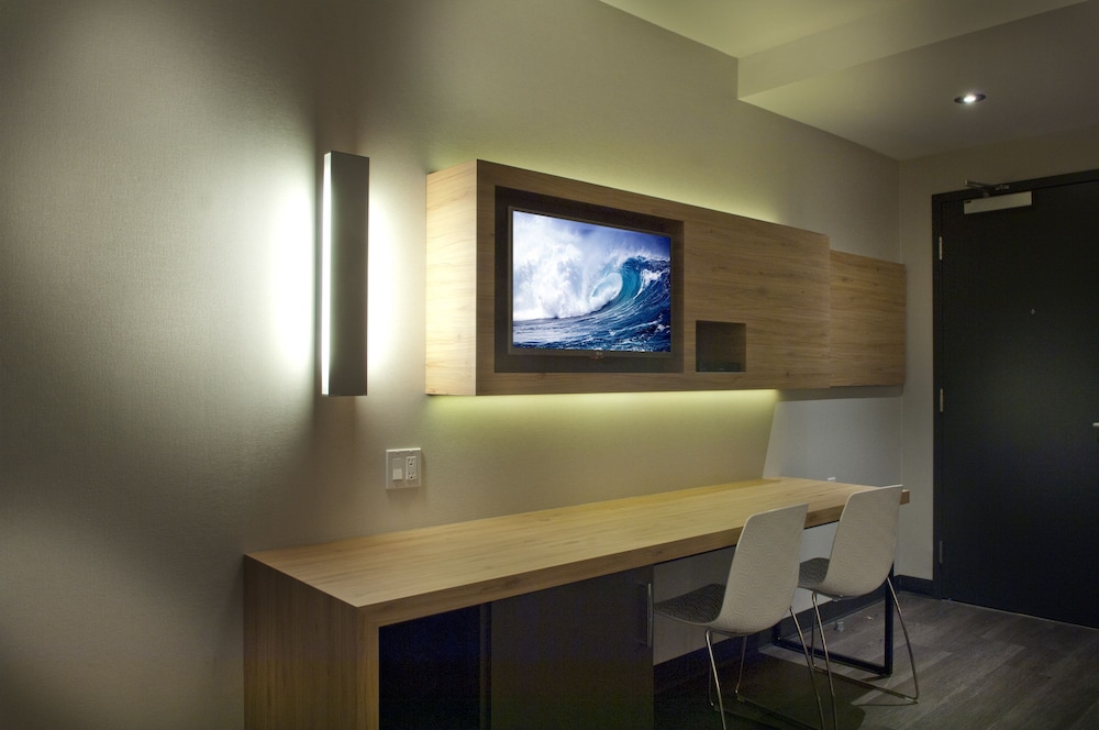 Ramada by Wyndham Laval 48/60