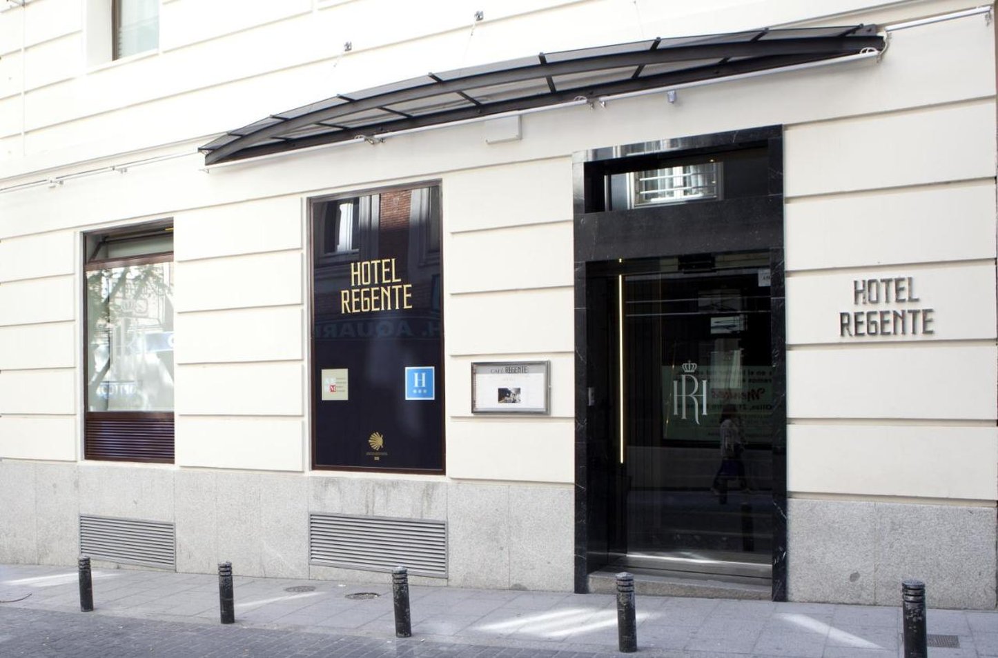 Regente Hotel 2/79