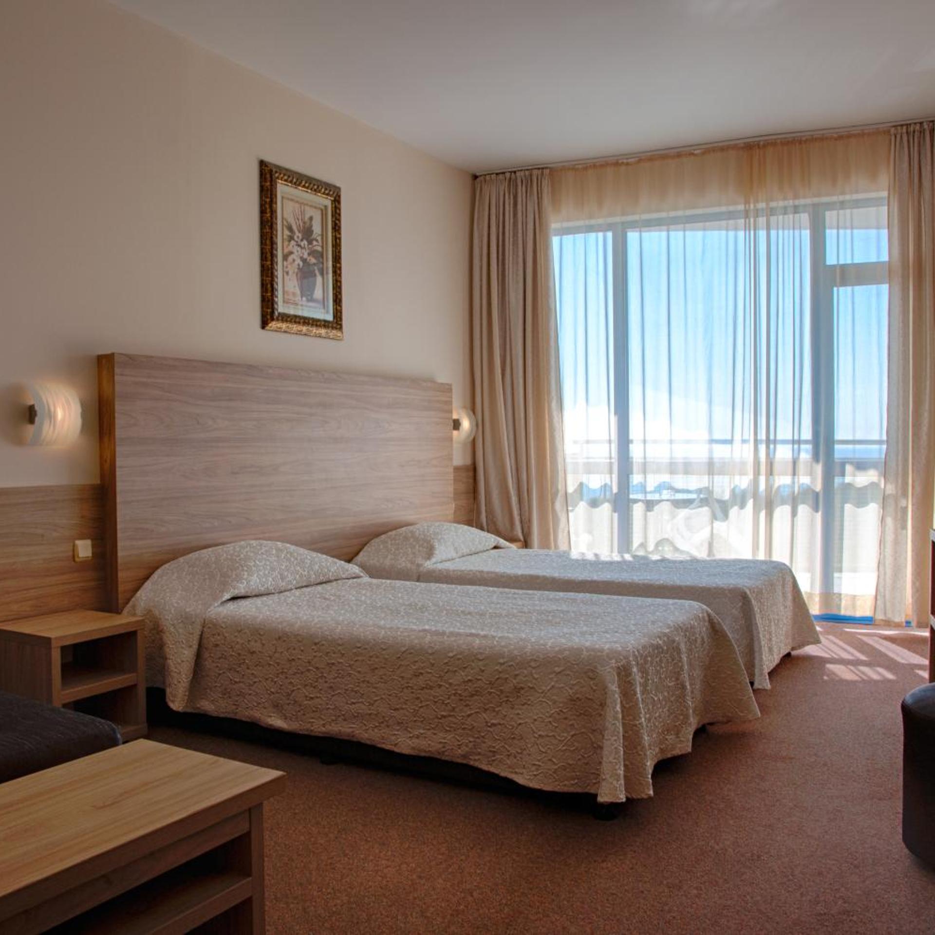 Room, Double Bed, Lateral Side Sea View, Balcony