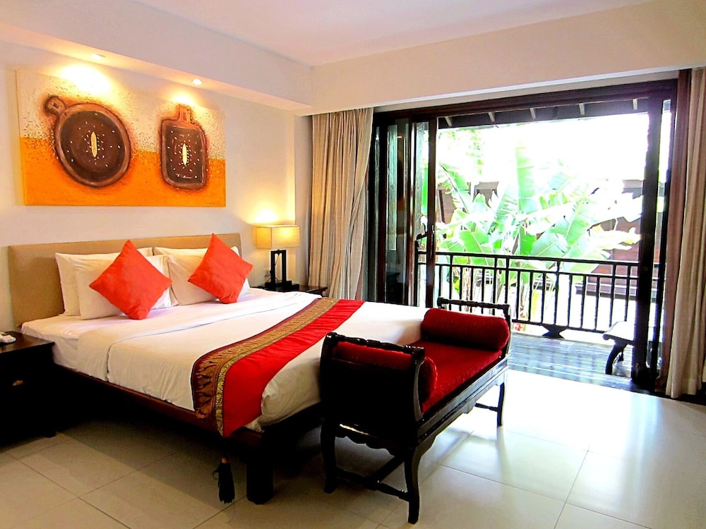 SUPERIOR, KING BED