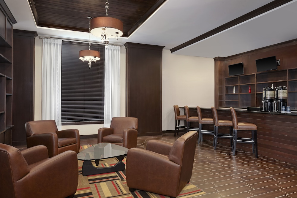 Four Points by Sheraton Edmonton International Airport 35/55