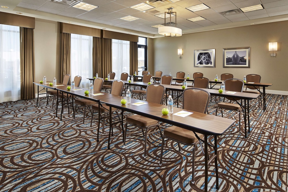 Hilton Garden Inn Los Angeles Redondo Beach 43/48