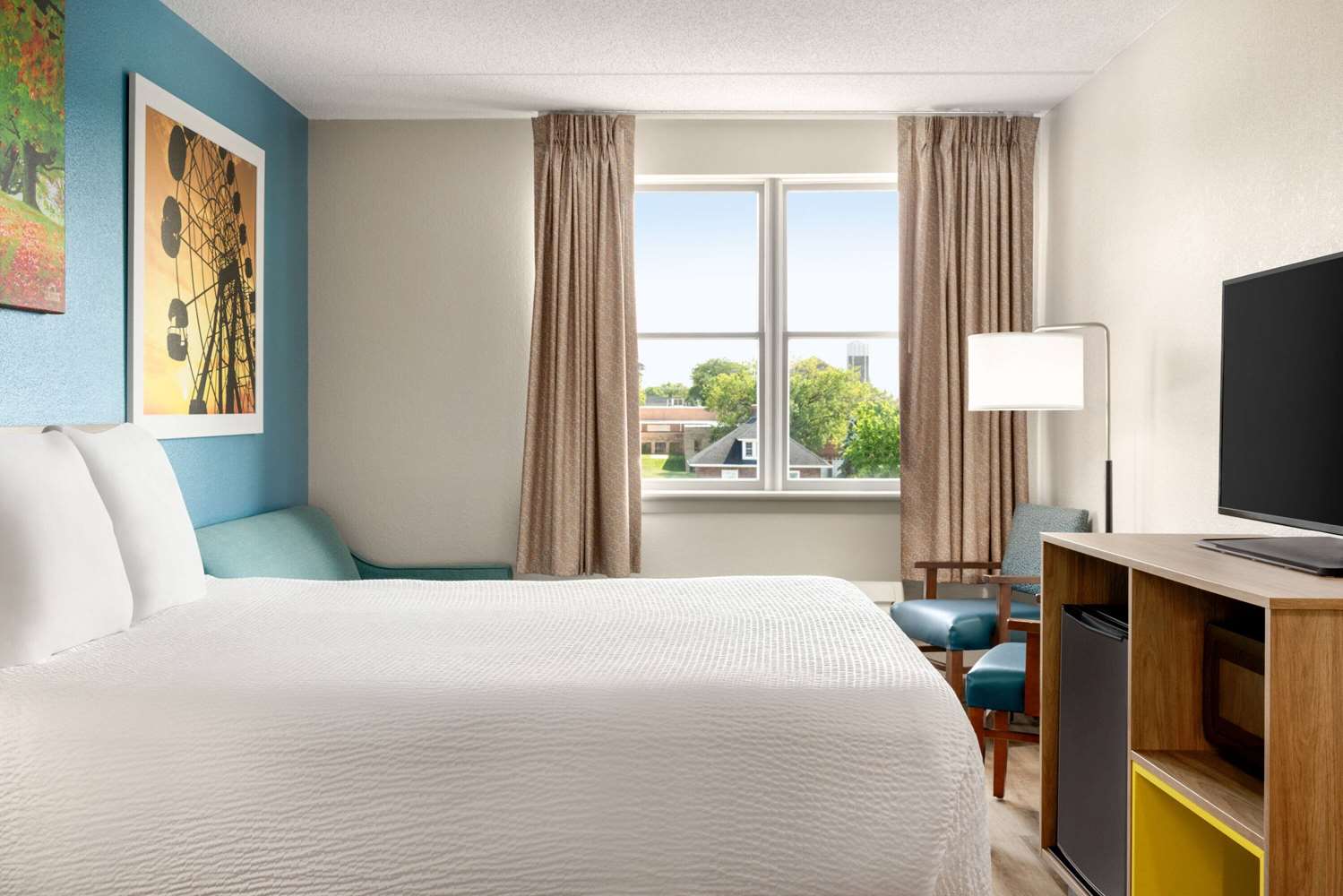 Days Inn By Wyndham Hershey 8/35