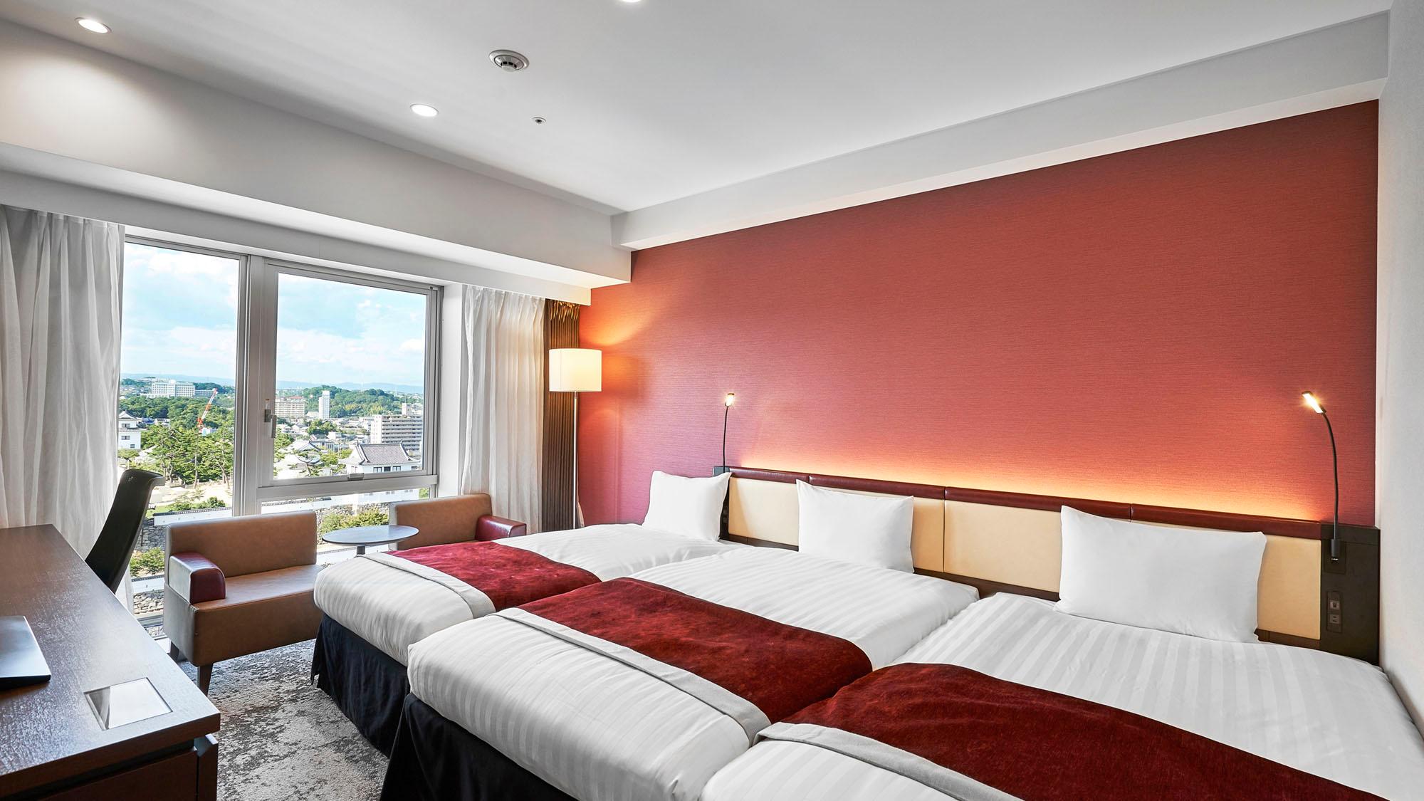 Superior, Triple, Twin Beds, Castle View, Night View