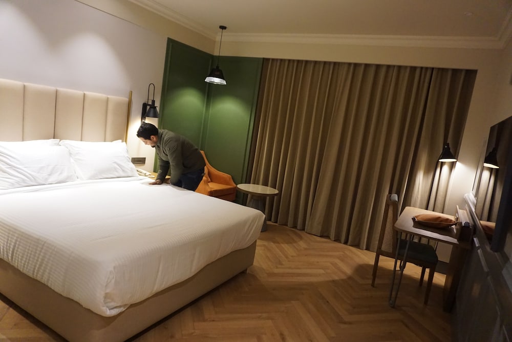 Sarovar Portico Srinagar 25/54