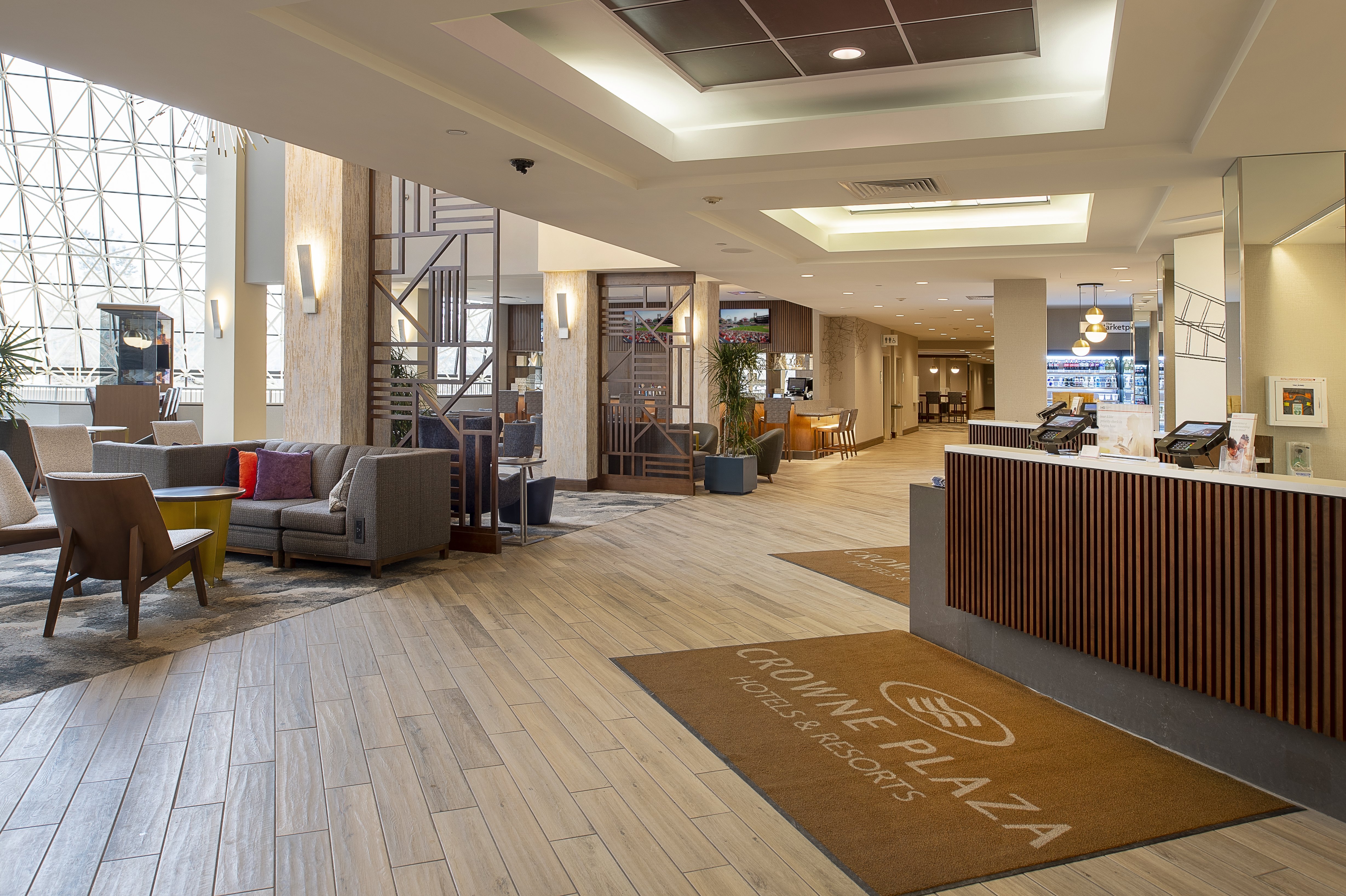 Crowne Plaza St. Louis Airport 10/71