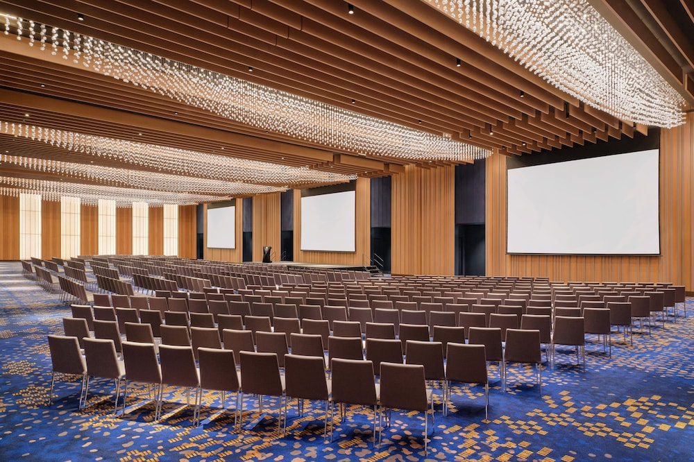 Hyatt Regency Kuala Lumpur at KL Midtown 40/50