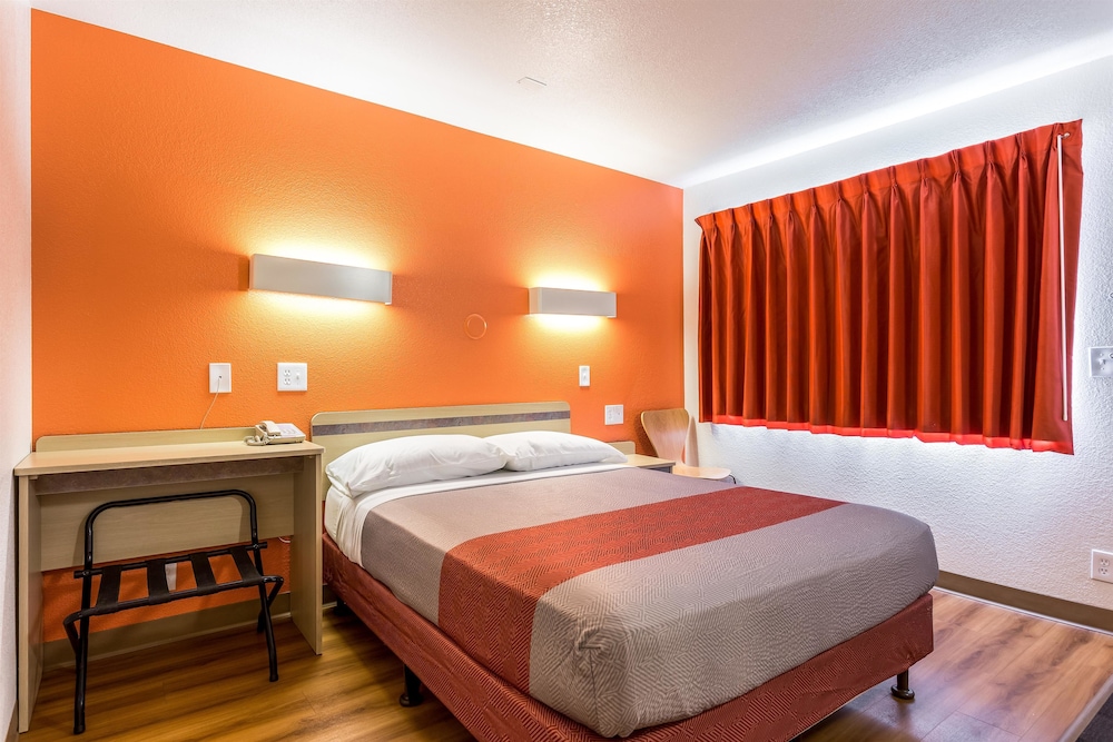 Motel6 Twin Falls, ID 14/43