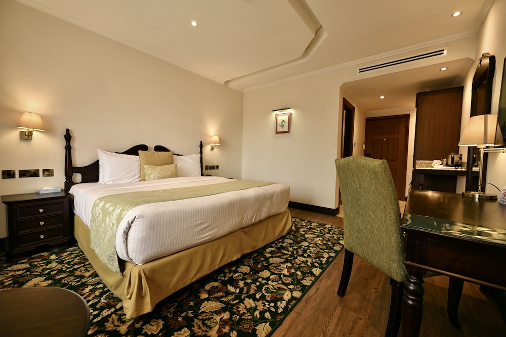 The Midland Hotel 6/50