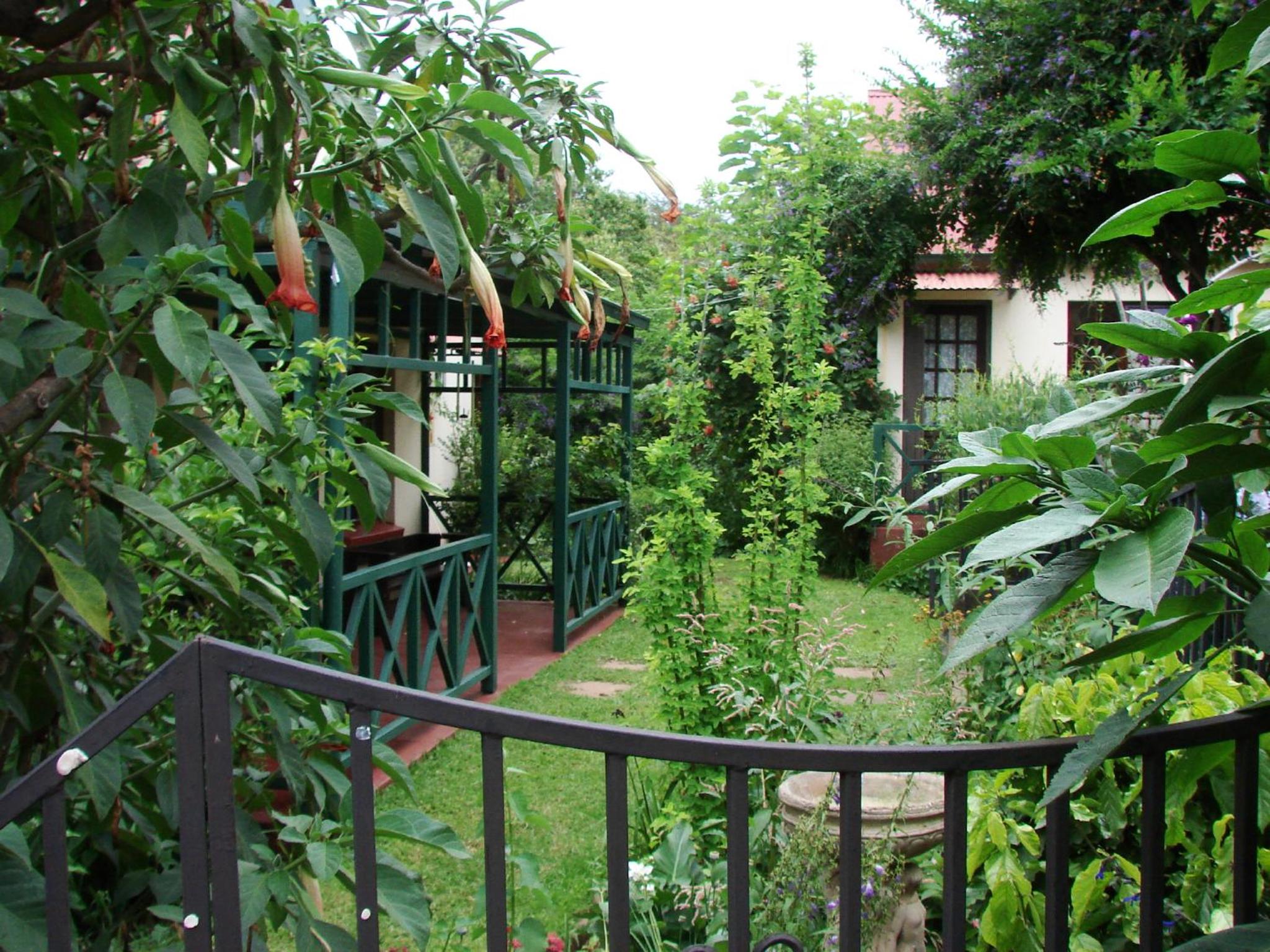 Petal Faire Cottage 23/33