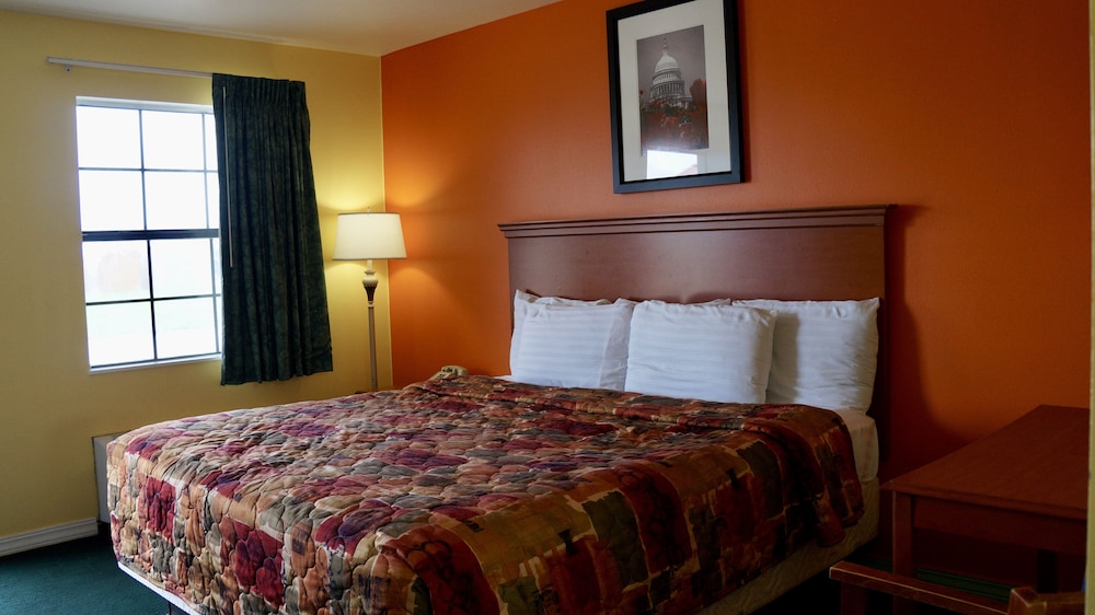 American Inn Of Kinder 18/54
