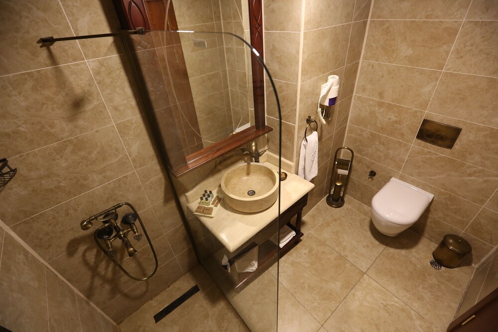Kaya Ninova Hotel 47/50