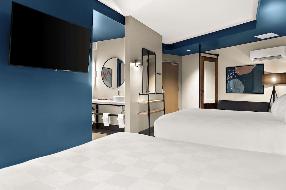 CityFlatsHotel - Port Huron, an Ascend Collection Hotel 23/40