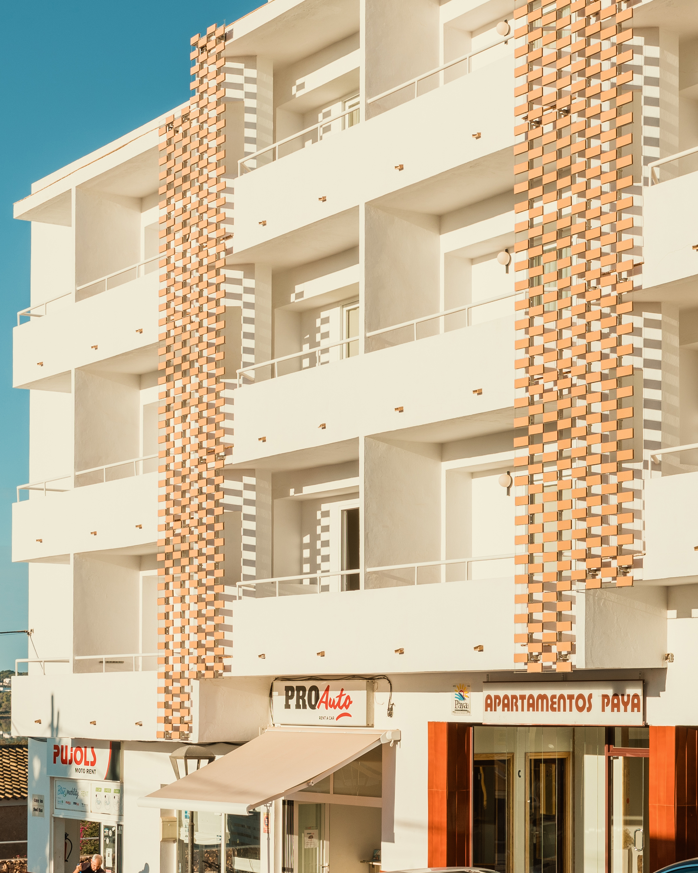 Paya Suites 2/26
