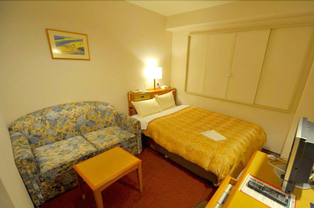 ROOM, DOUBLE BED, SOFA, SMOKING