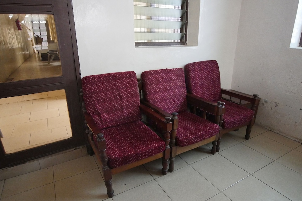 St. Sam Hotel Kamusi 14/20