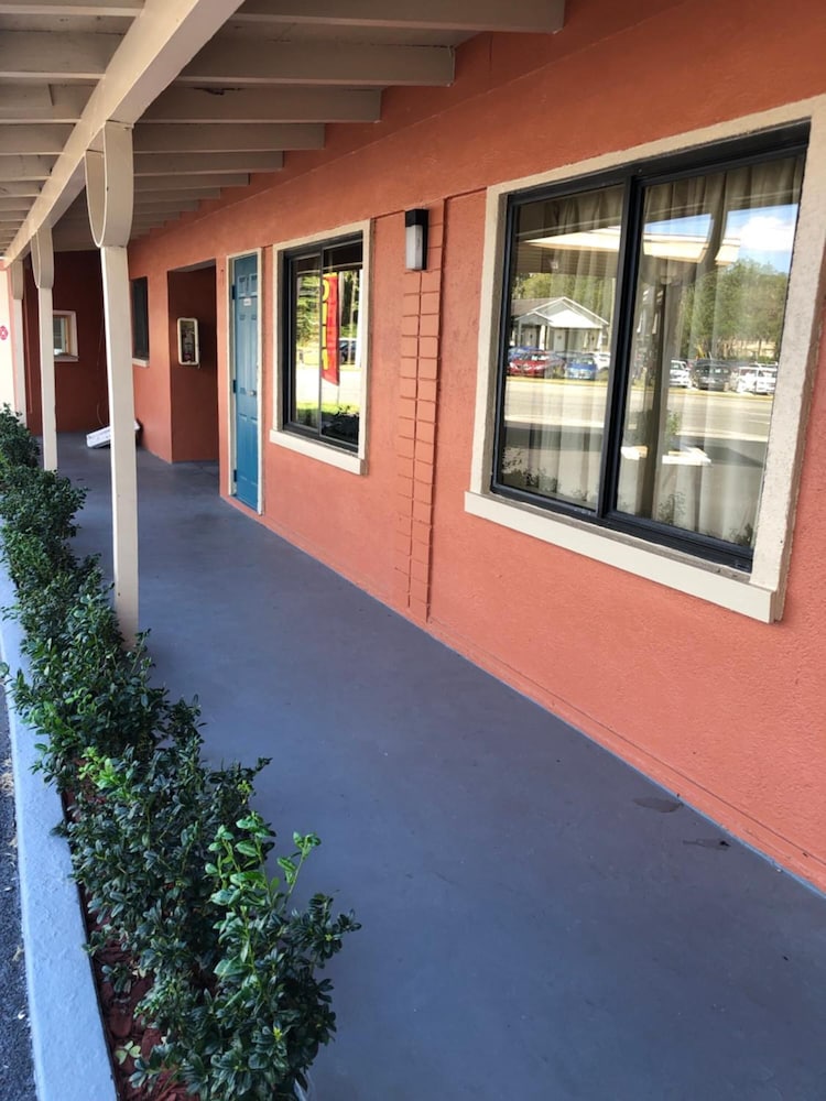 Ocala Cove Motel 6/41