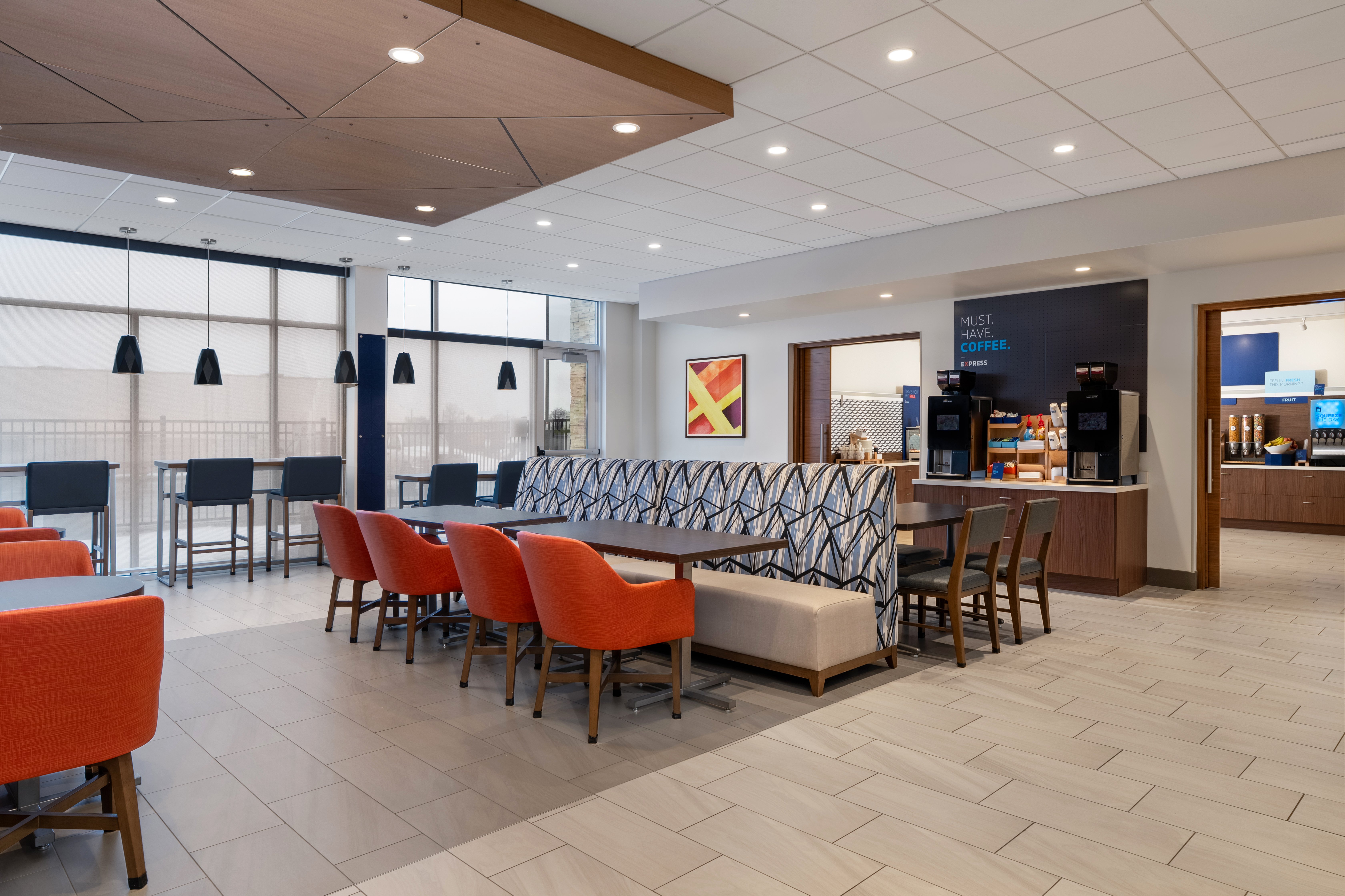 Holiday Inn Express and Suites Linden by IHG 38/55