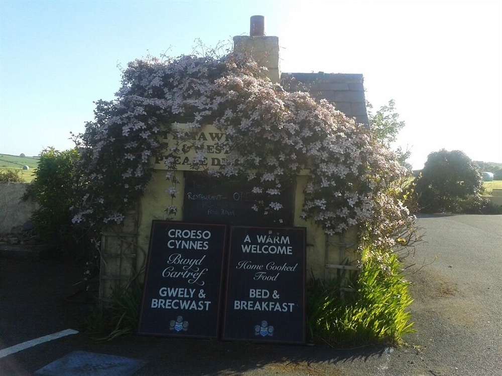 Groeslon Ty Mawr B&amp;B 1/15