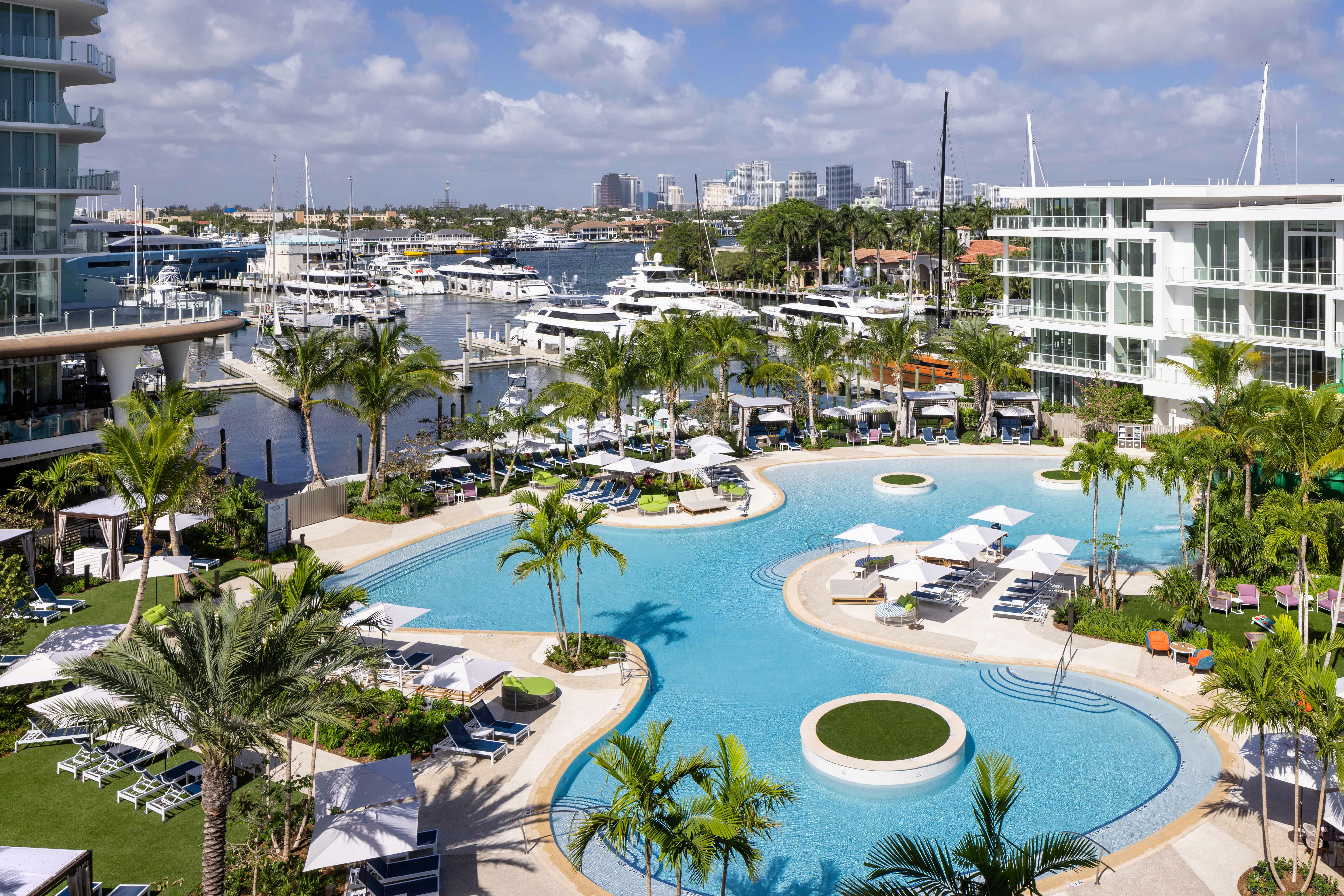 Pier Sixty Six Hotel And Marina 66/69