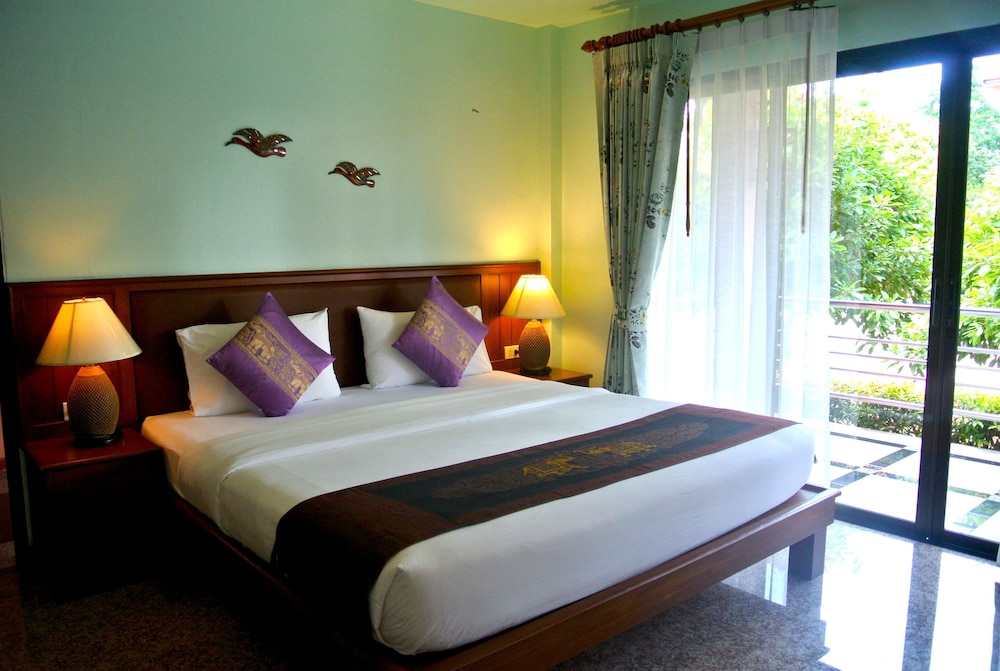 P.S. Thana Resort 13/71
