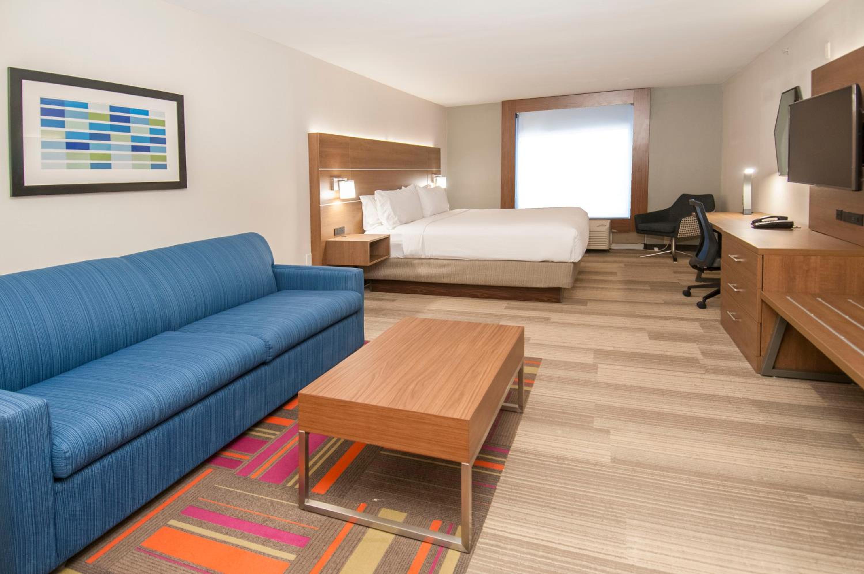 Xtra Space, Standard, King Bed