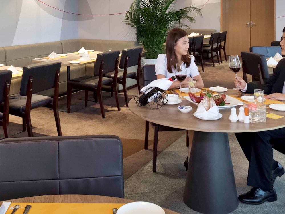 Novotel Shenzhen Watergate 30/41
