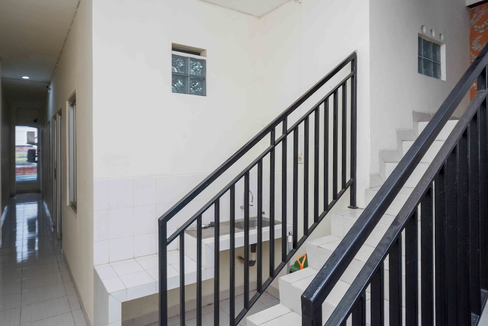 Urbanview Hotel Double Tree Purwokerto 13/25