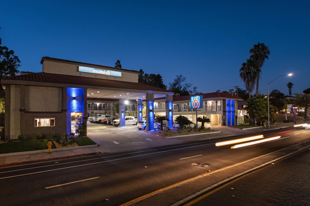 Motel6 La Mesa, CA 51/67