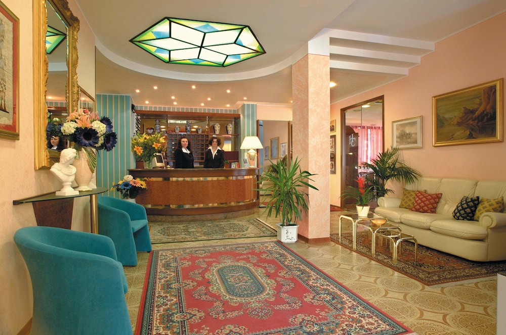 Hotel Cristallo 5/45