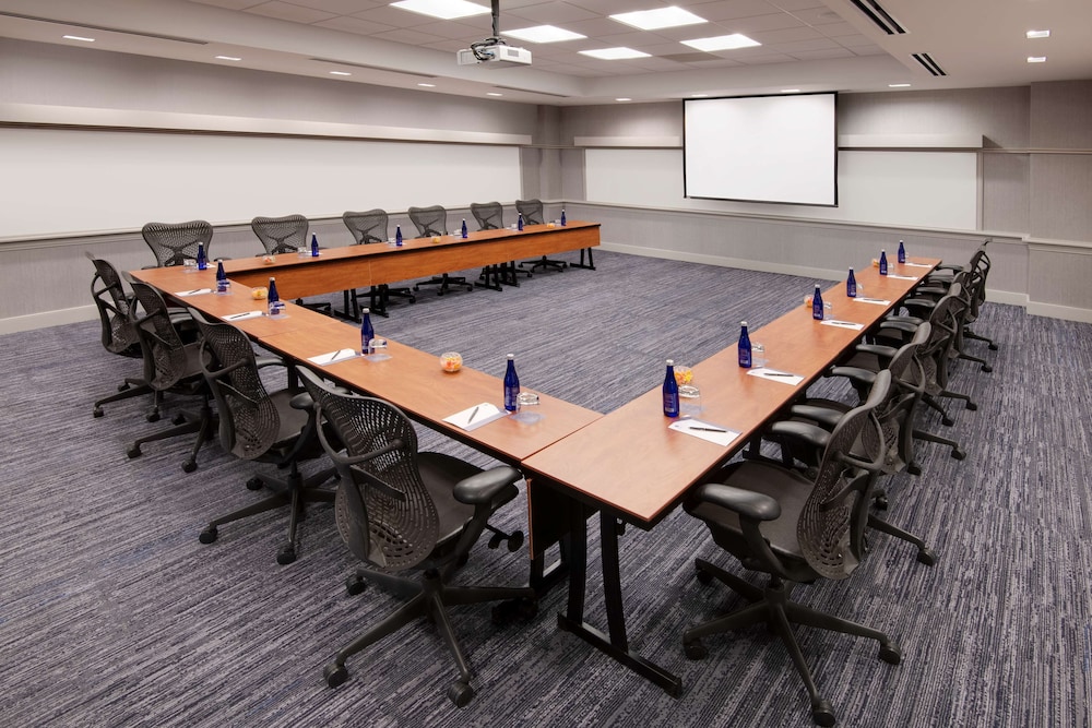 Hyatt Regency Dulles 45/54