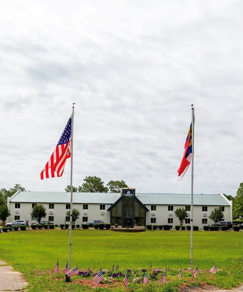 Carolina Pine Inn 1/32