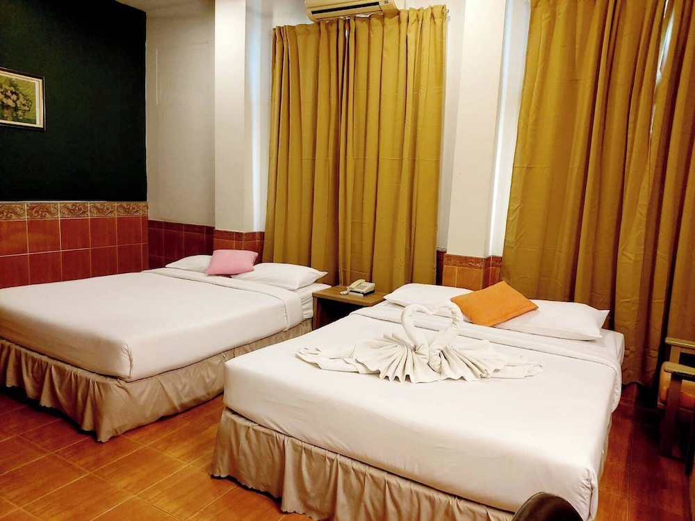 SURIWONG CHUMPHON HOTEL 30/59