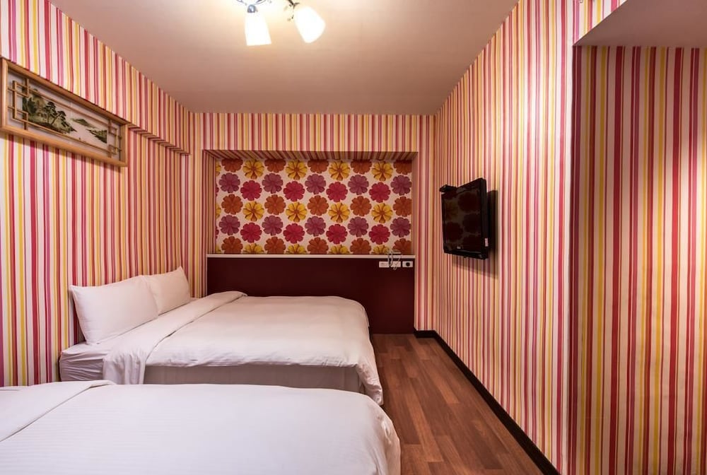 South Sea Hotel 21/49