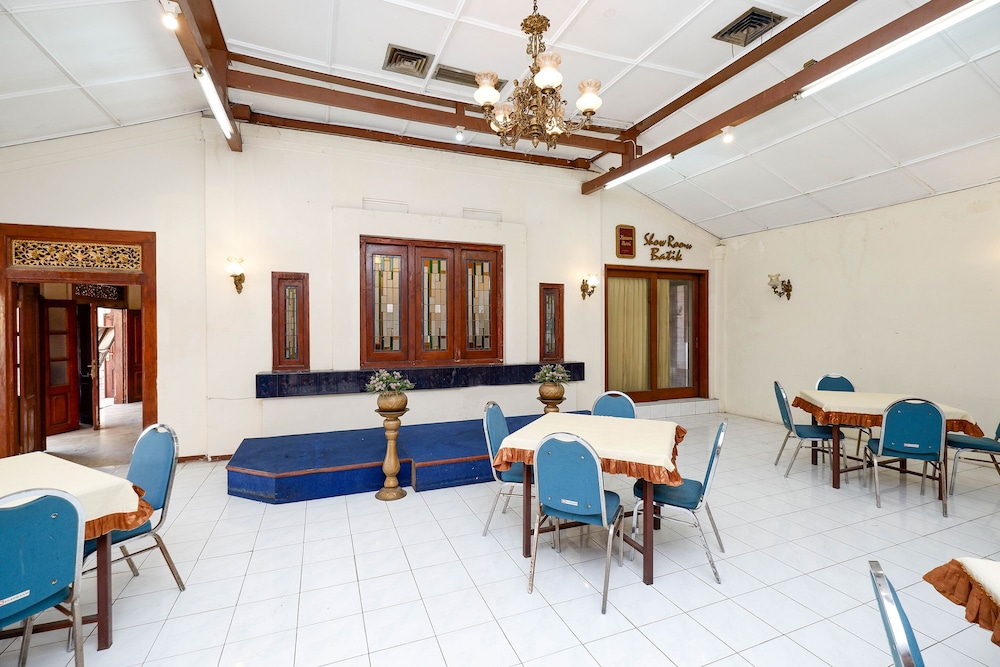 Super OYO Capital O 1644 Hotel Griya Kencana 47/59