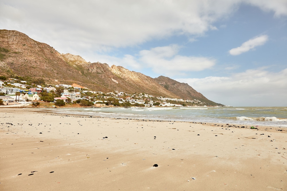 Cape Gordonia 38/50