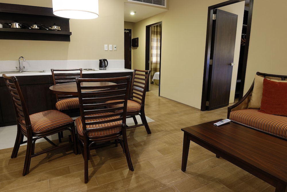 Summit Ridge Tagaytay 57/74