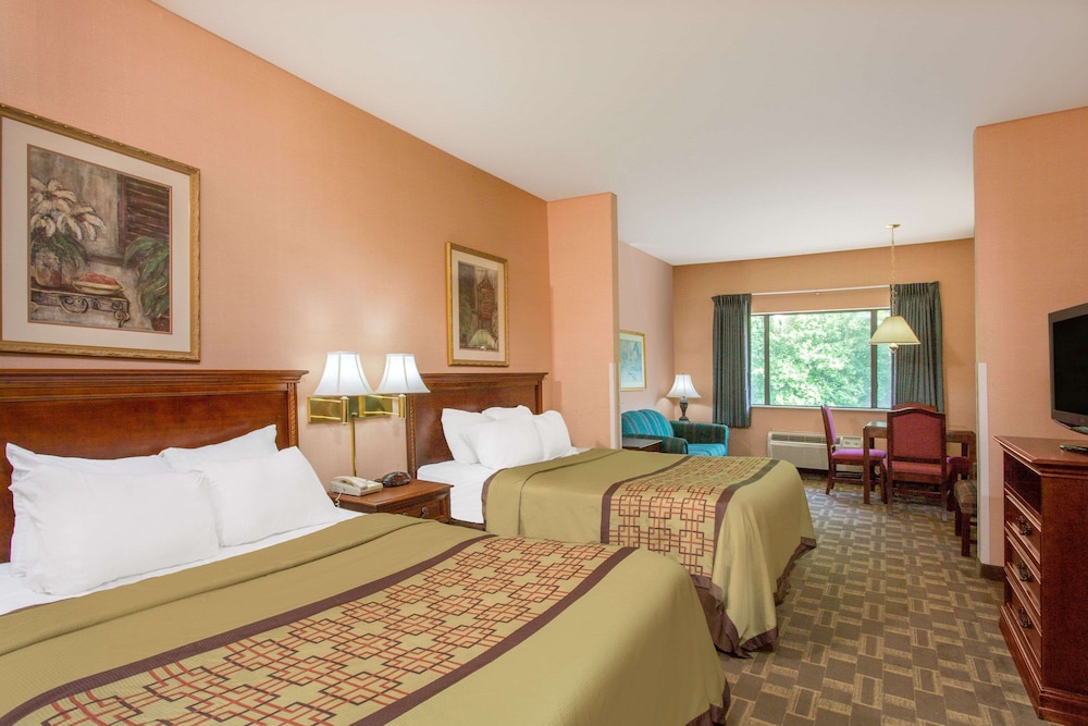 Days Inn by Wyndham Lexington 8/26