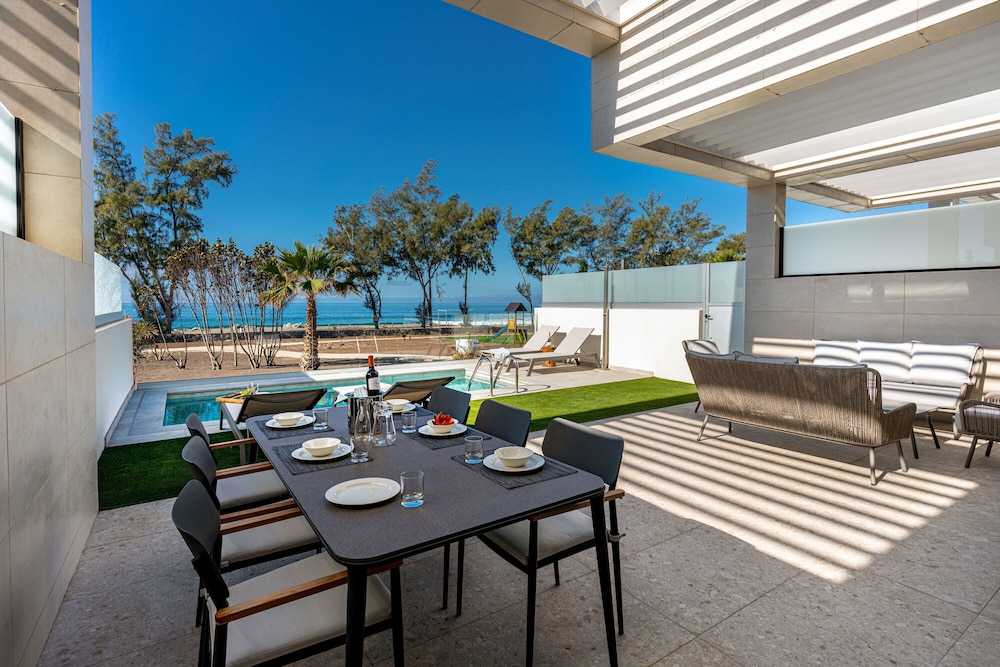Resort Cordial Santa Agueda and Perchel Beach Club 64/79