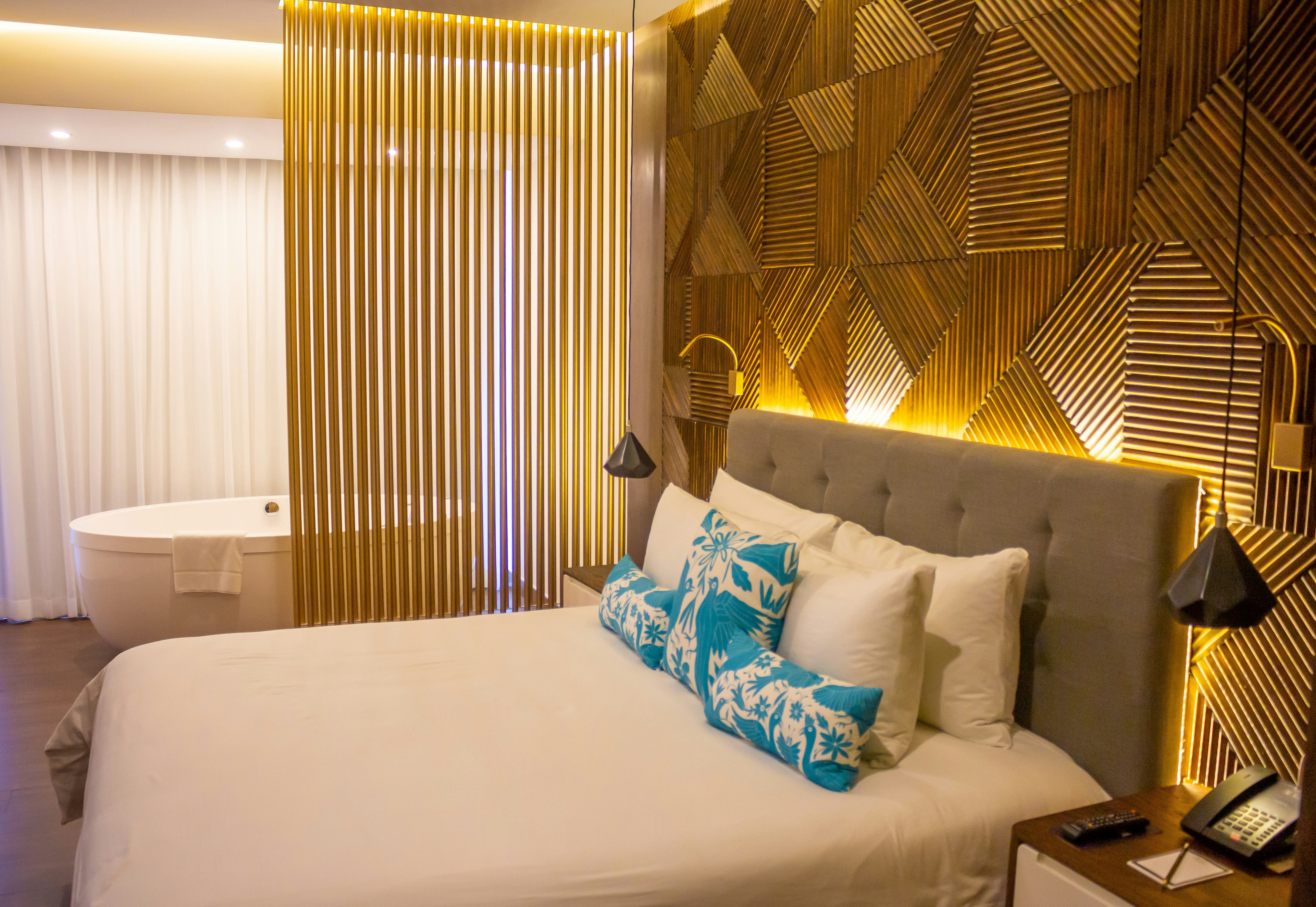The Fives Downtown Hotel And Residences Curio Collection 22/91