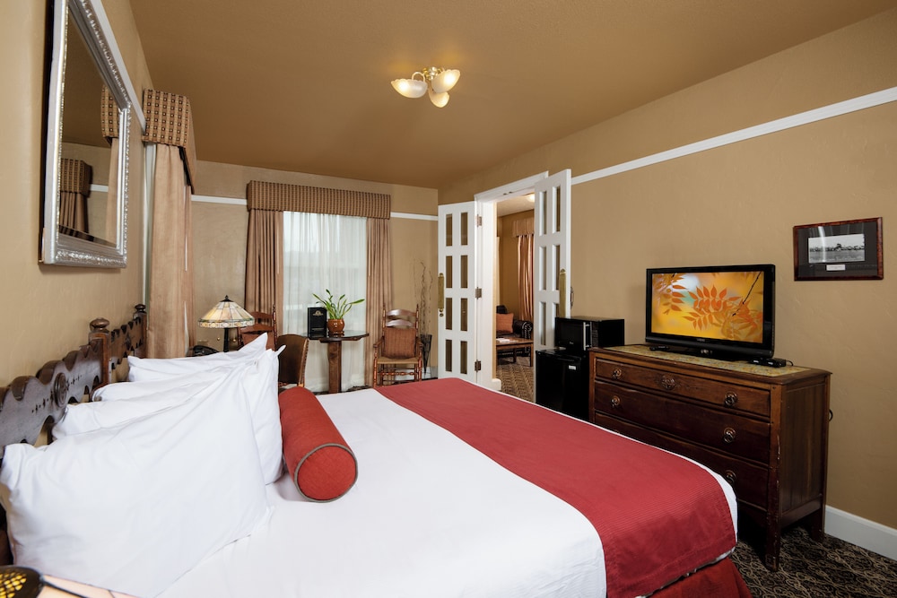Hassayampa Inn 20/61