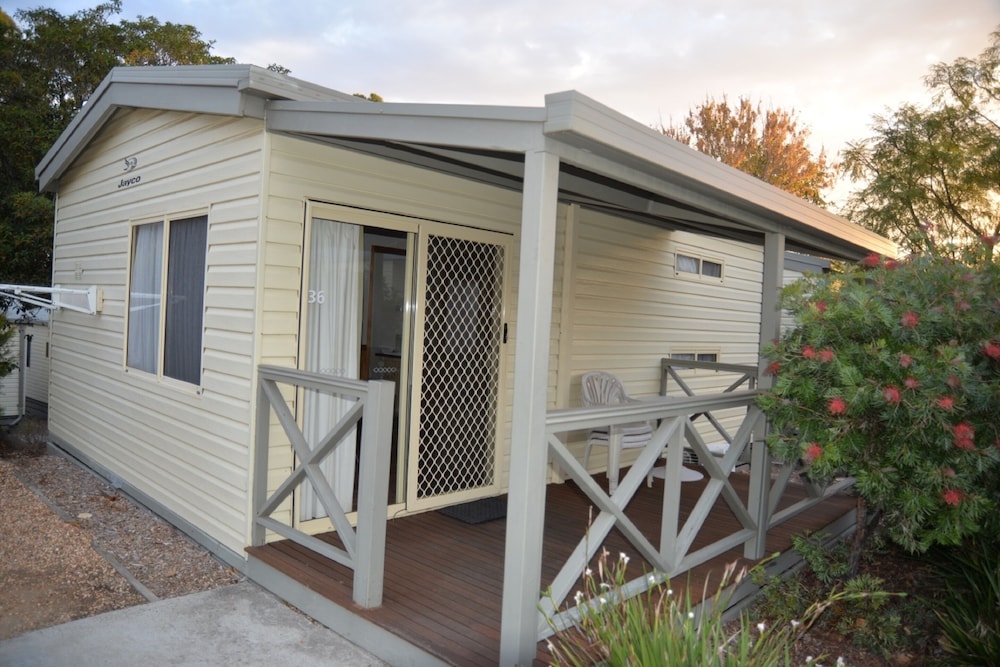 METUNG HOLIDAY VILLAS 3/63
