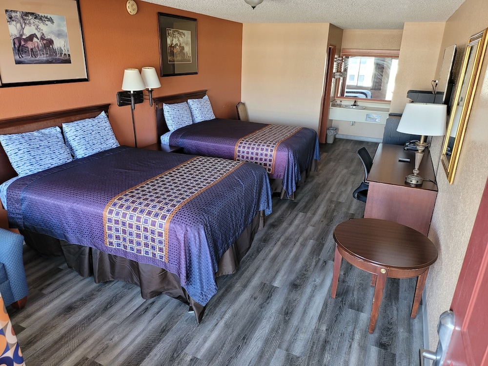 Budget Host Inn Eastland 35/56