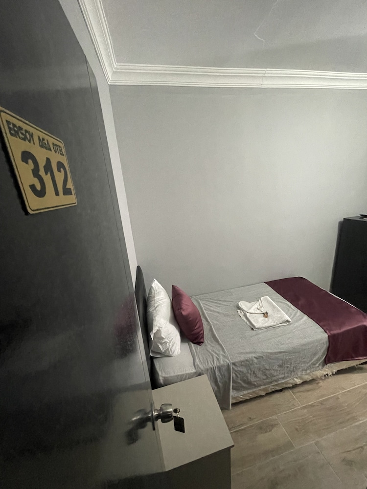 Ersoy Aga Otel 60/66