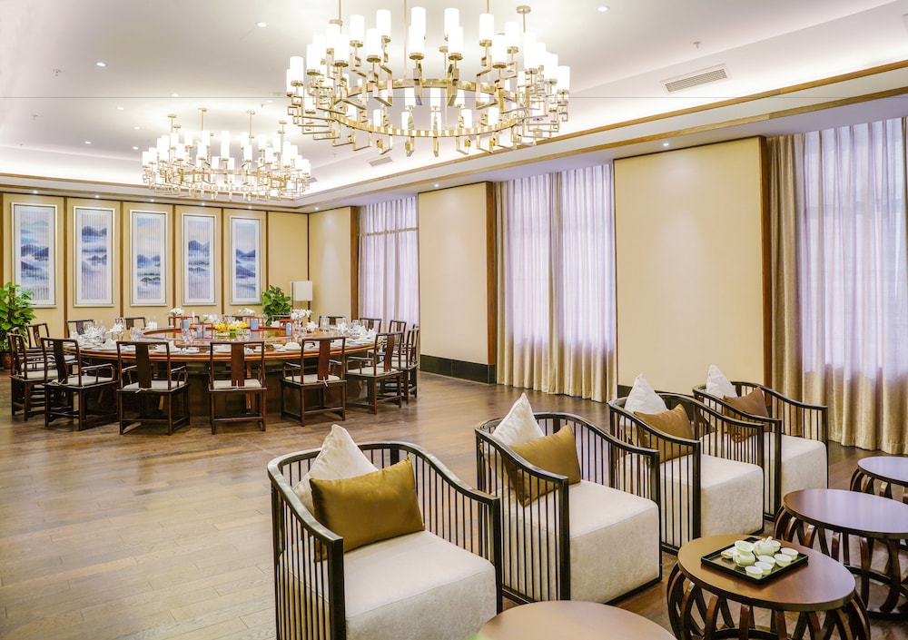 Qingshan Hotel Baotou 11/21