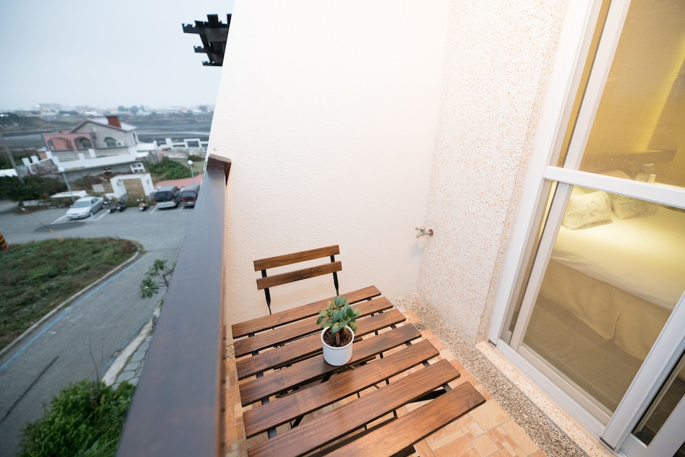 Penghu-Banff B&B 20/32