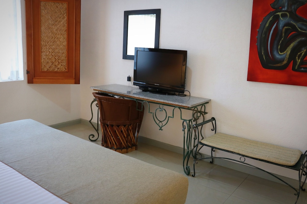Hotel Zar Colima 39/48
