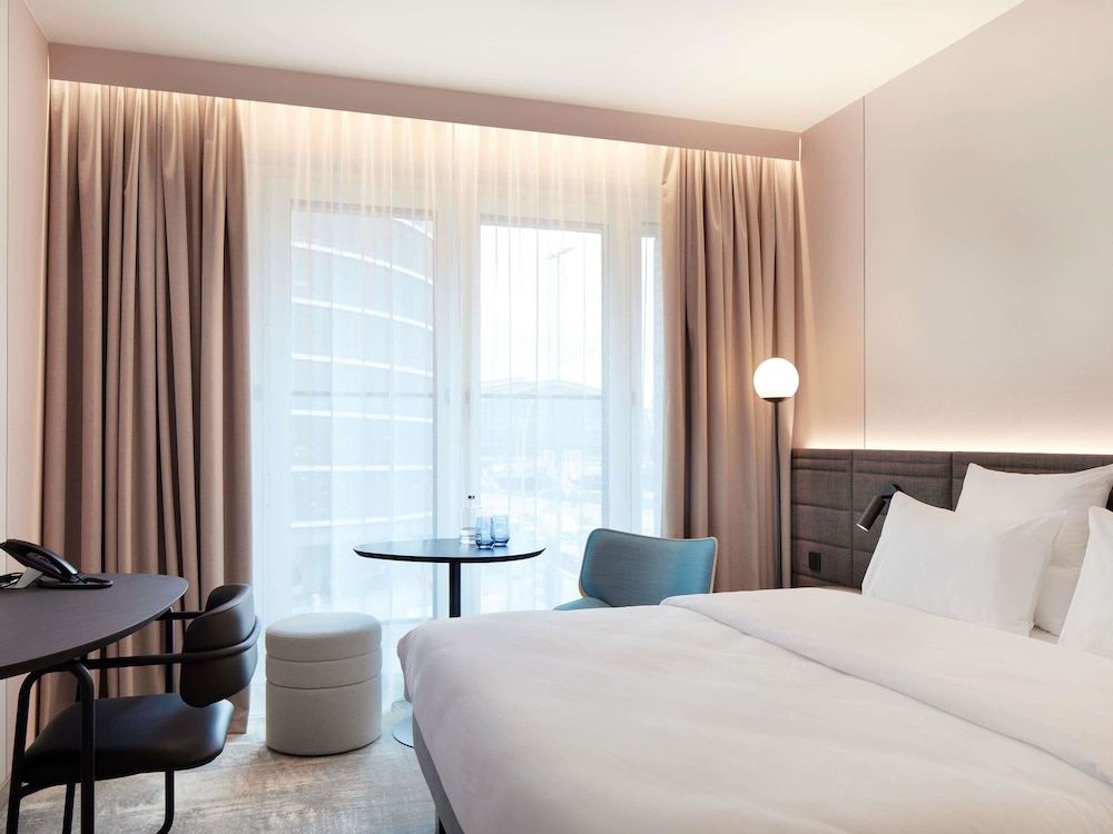 Novotel Hamburg Central Station 15/50