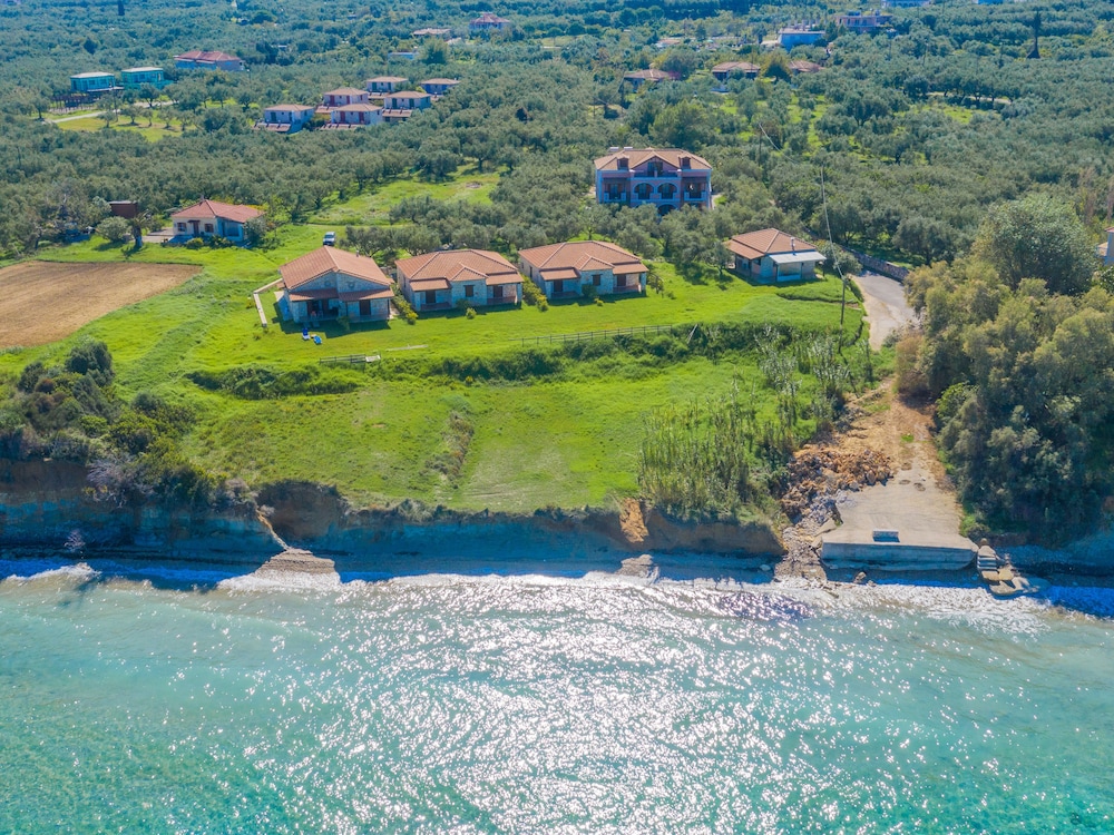 KAVOS PSAROU STUDIOS & APARTMENTS 25/37